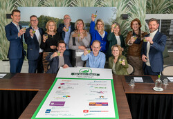 Smoothie op ondertekening Green Deal