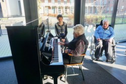 St. Barbara ontvangt gulle gift voor aanschaf piano