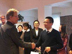 Chinese delegatie bezoekt St. Barbara